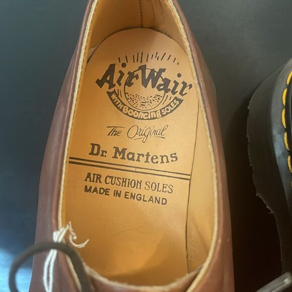 Vintage Dr. Martens AirWair 1461 NWT No Box Handmade in England Mens 8 Womens 10 - Picture 3 of 14